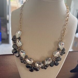 Elegant Gold and Black Crystal Necklace